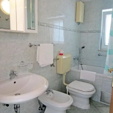 Lucija Apartament *