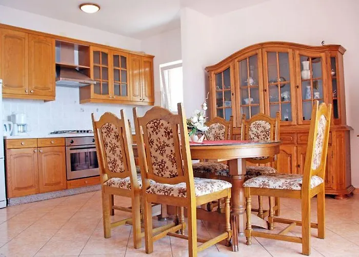Lucija Apartman
