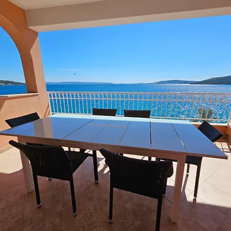 Apartman Lucija Seget Vranjica