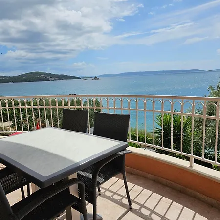Apartman Lucija Seget Vranjica