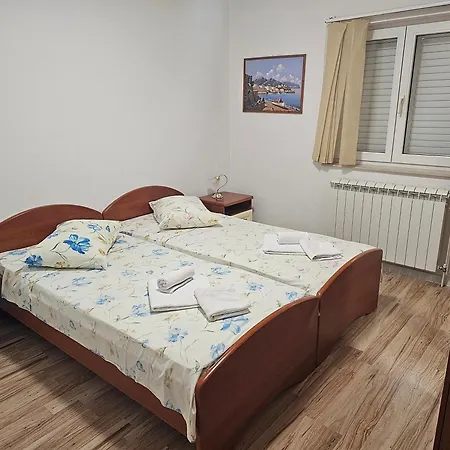 Lucija *
