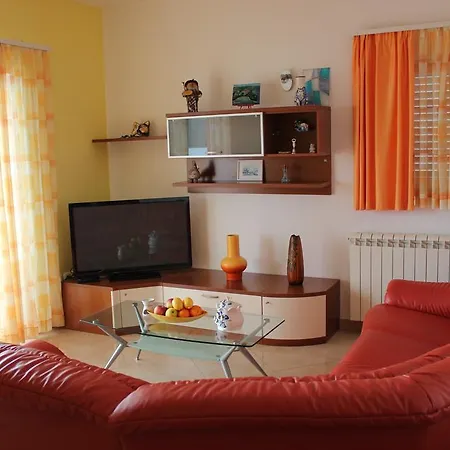 Lucija * Seget Vranjica