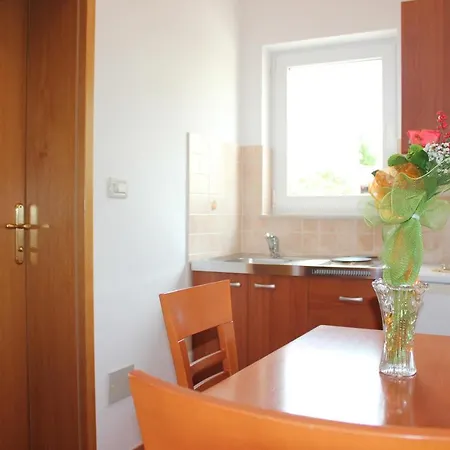 Apartman Lucija Seget Vranjica